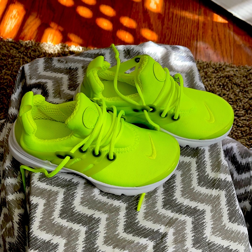 Nike 12c